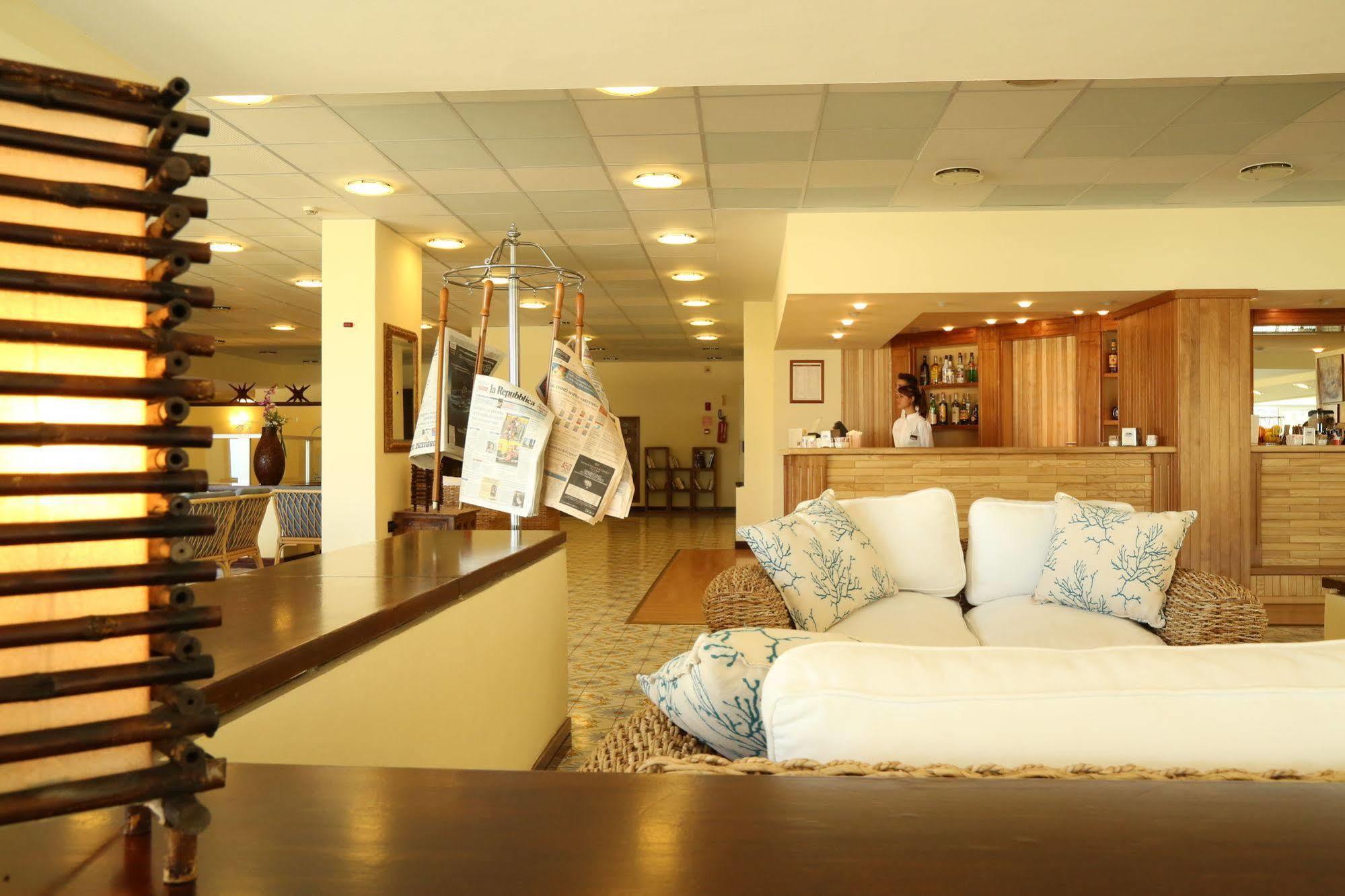 Pugnochiuso Resort - Hotel Del Faro מראה חיצוני תמונה